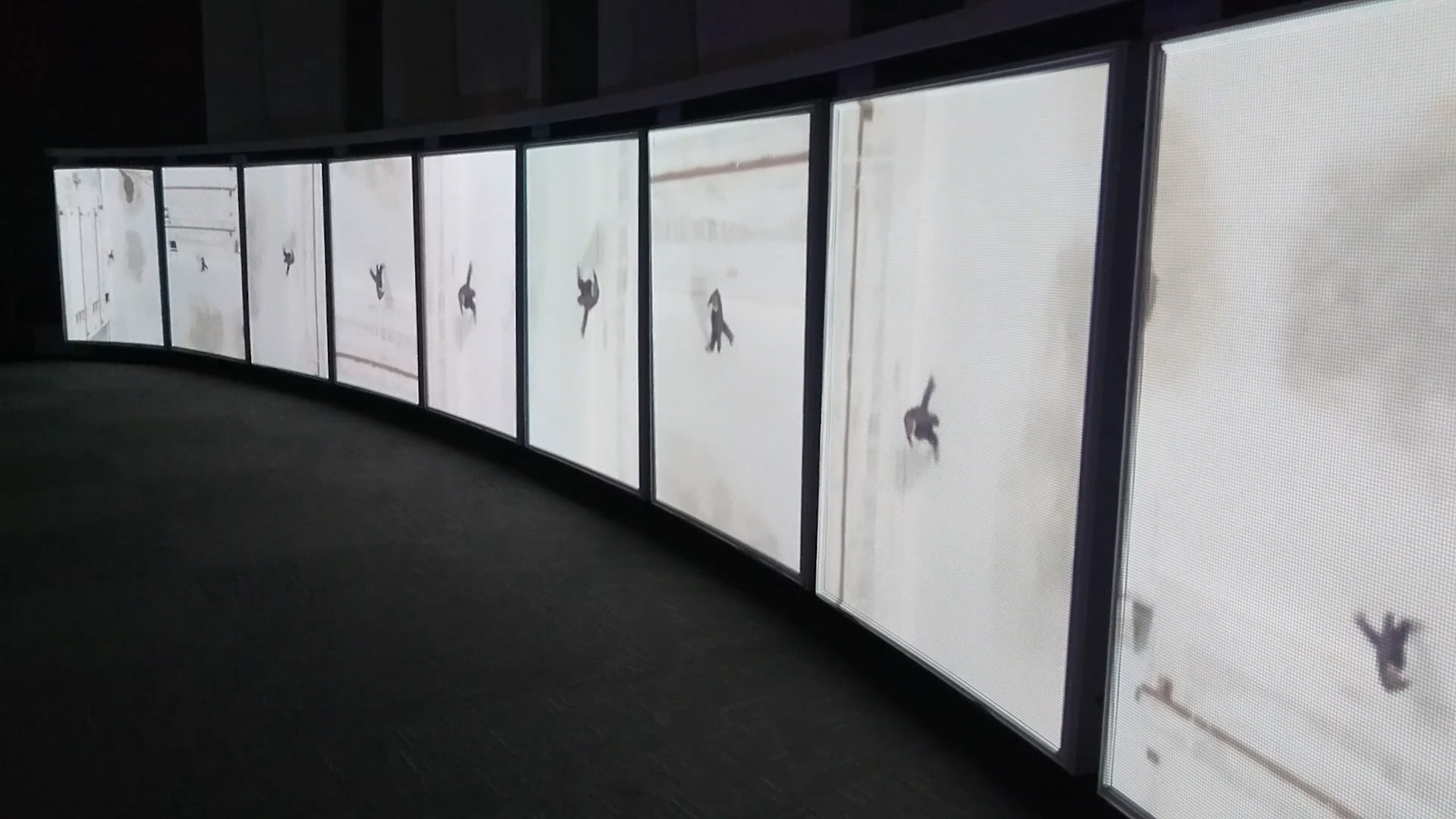 Perimeter_projection_mapping_video_installation